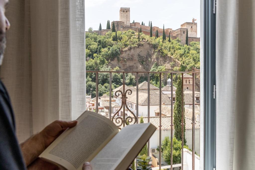 INOLVIDABLES VISTAS A LA ALHAMBRA, Parking