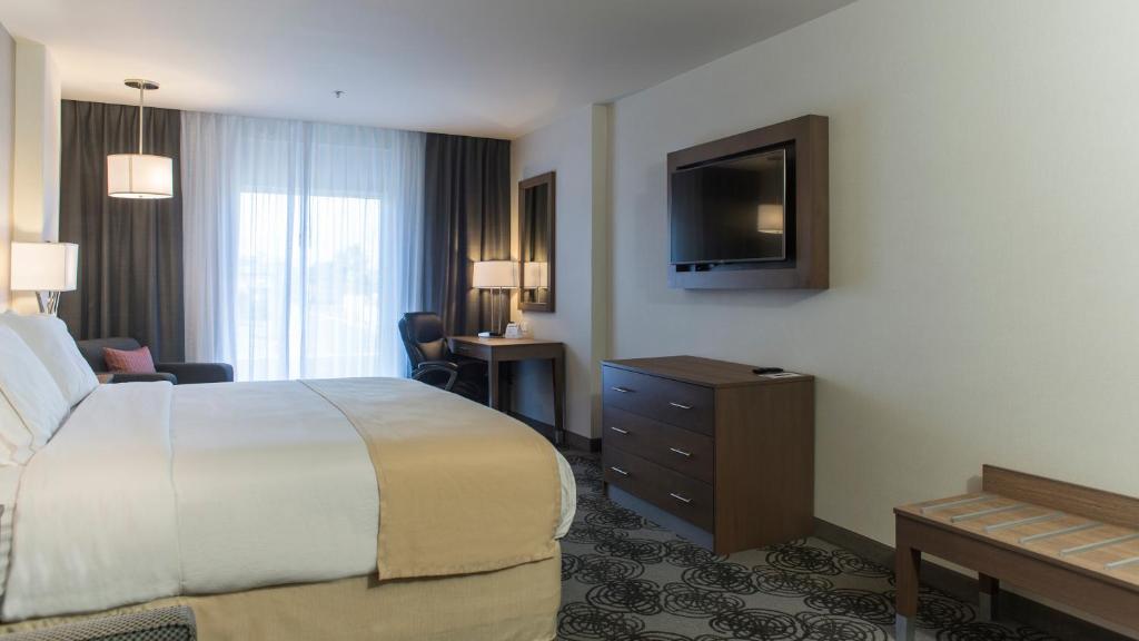 Holiday Inn Express & Suites Chihuahua Juventud, an IHG Hotel photo 4