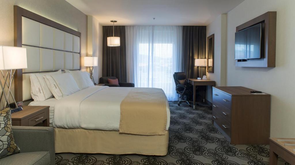 Holiday Inn Express & Suites Chihuahua Juventud, an IHG Hotel photo 2