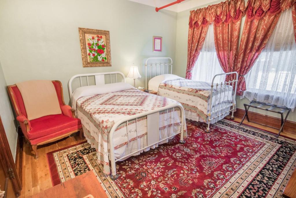 Двухместный (Двухместный номер Делюкс с 1 кроватью), The Edgewater Hotel