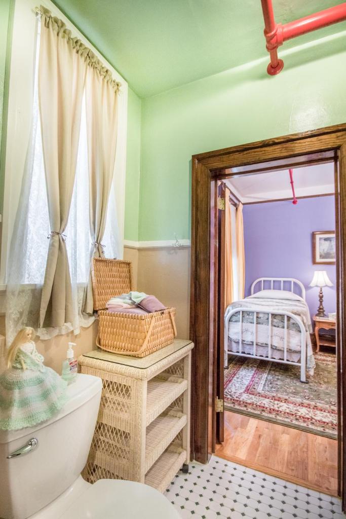 Семейный (Семейный люкс с 2 спальнями), The Edgewater Hotel