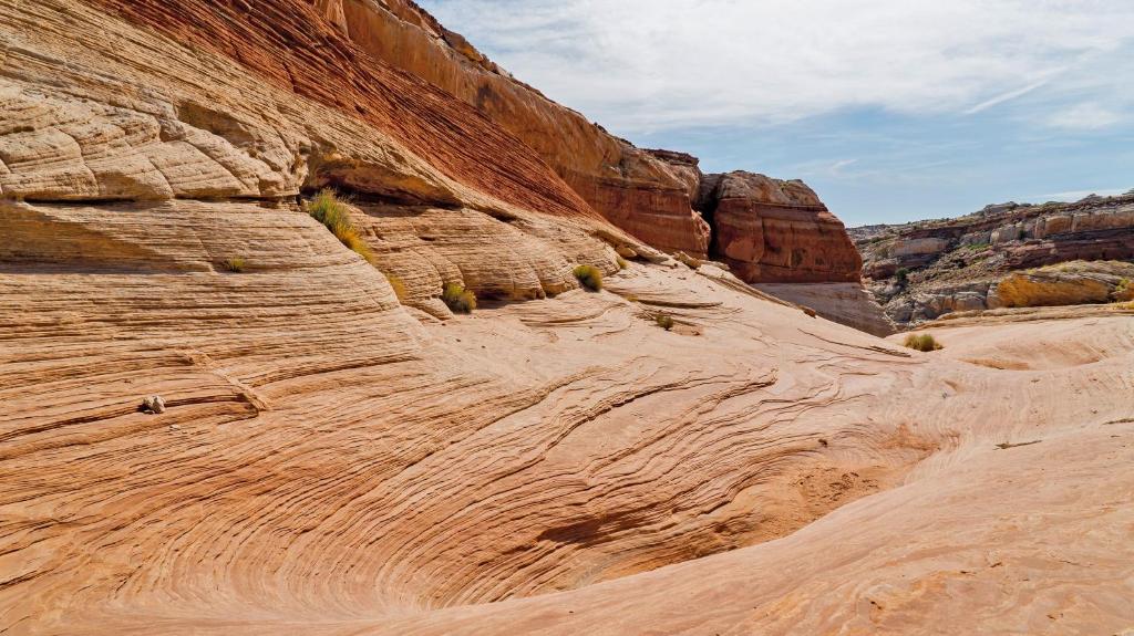 Under Canvas Lake Powell Grand Staircase - Tap to explore photos