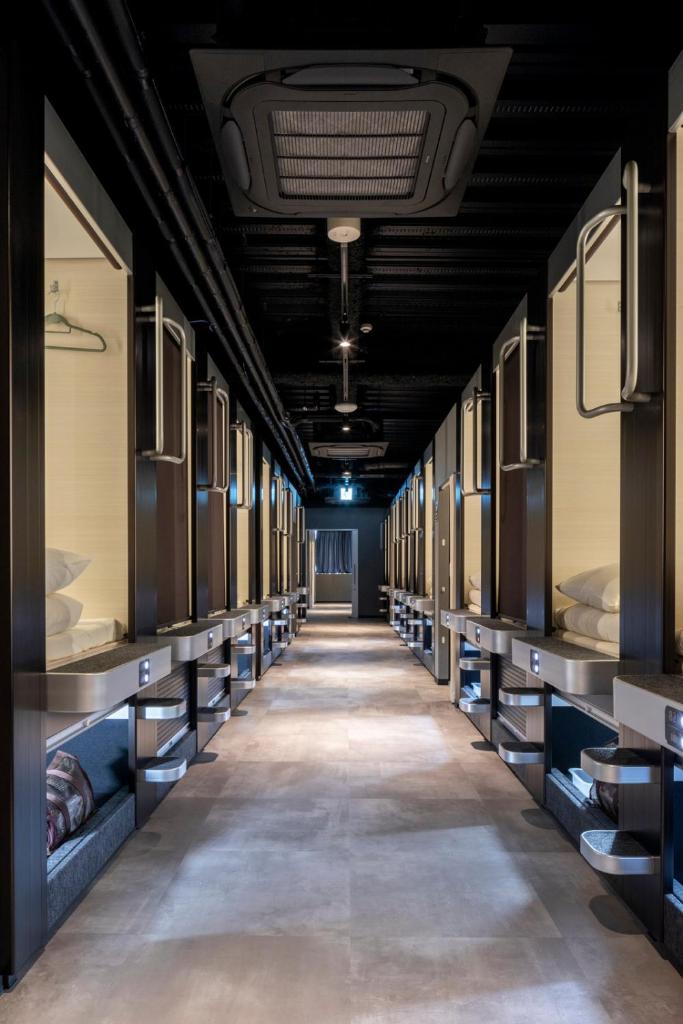 Capsule Hotel Cube Hiroshima photo 2