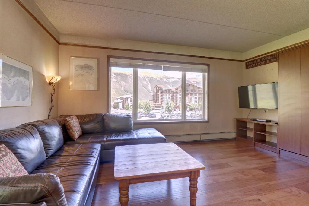 Affordable Ski Condo with Awesome Views - TL207 by Redawning image