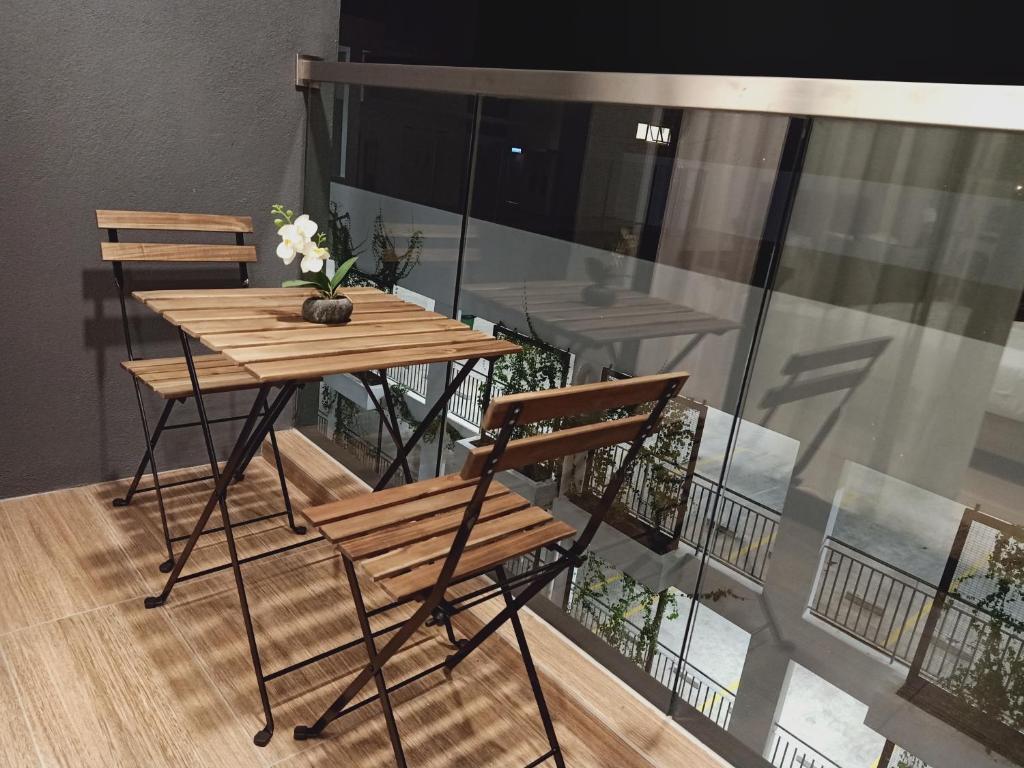 Desiran @ Timurbay - seafront studio apartment with WiFi photo 1
