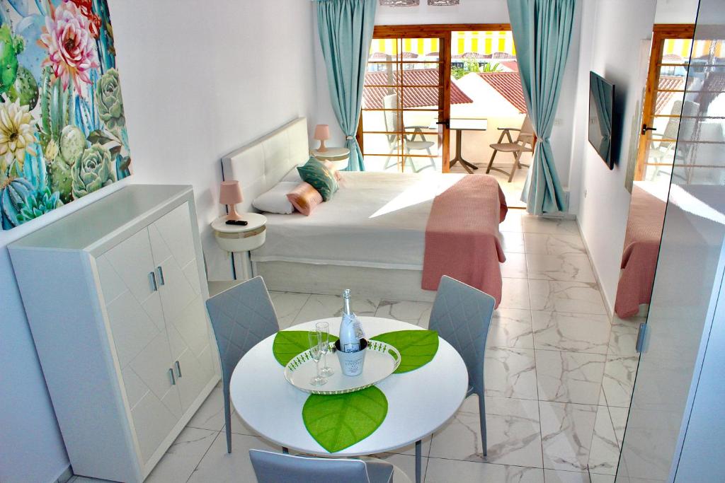 Garden City PREMIUM - Full seaview photo 3