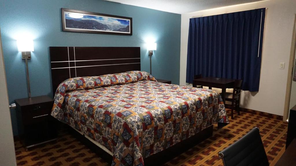 Lodge Inn image