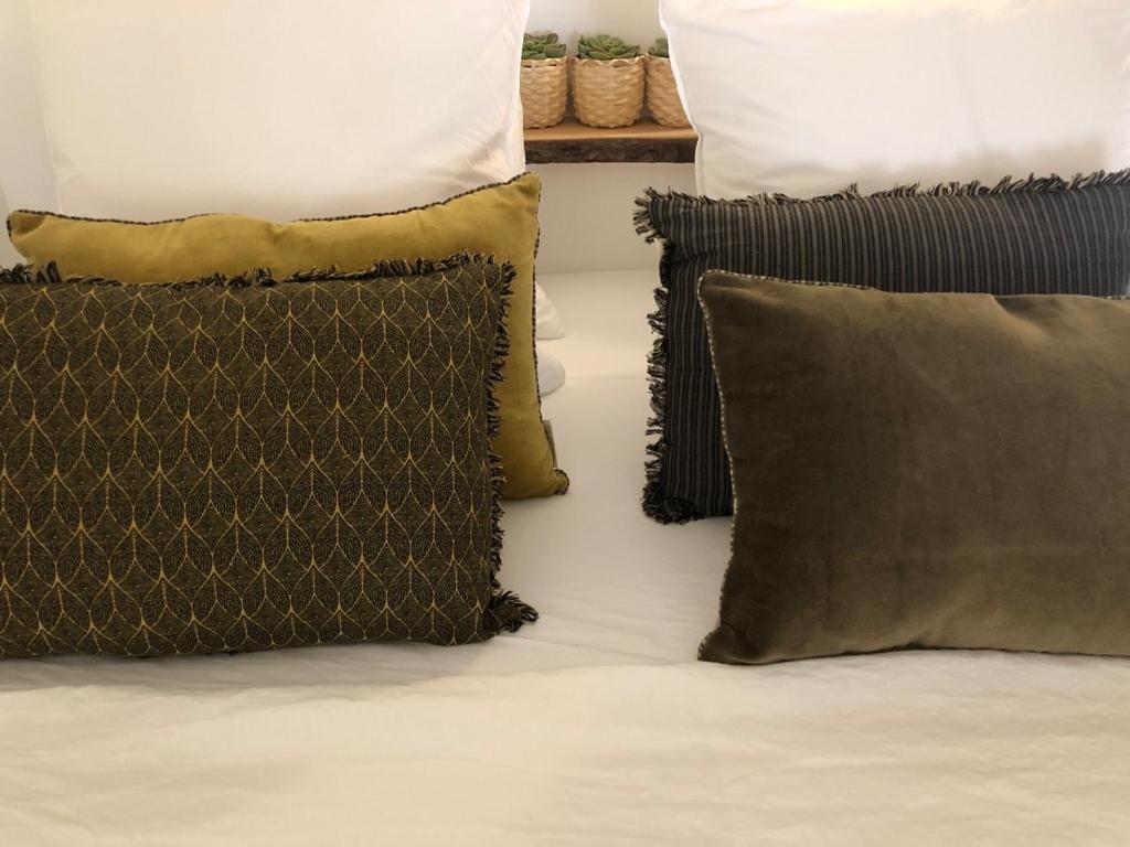 Lily l'Acrobate Aubagne-Cassis-Aix en Provence - Thumbnail image