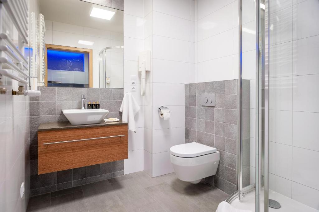 Двухместный (Стандартный двухместный номер с 1 кроватью или 2 отдельными кроватями), Invite