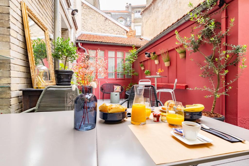 Трехместный (Трехместный номер (для 2 взрослых и 1 ребенка)), Hôtel Azur