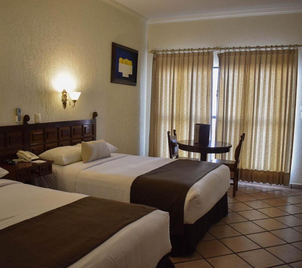 Hotel Sand's San Luis Potosí - Tap to explore photos
