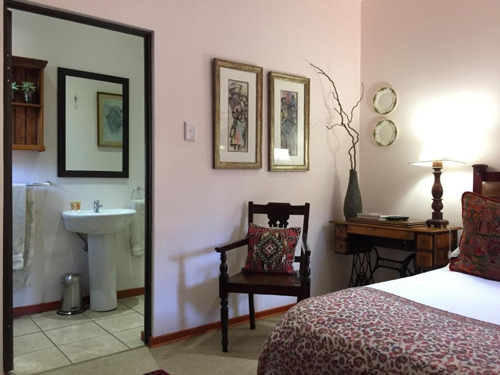 The Crown Guest House photo 2
