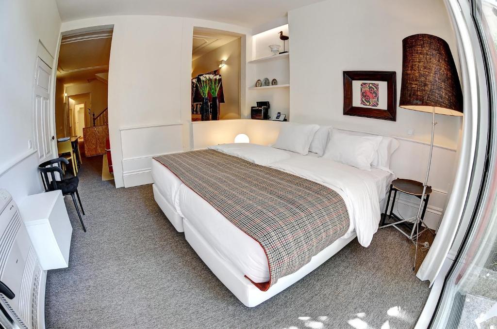 Апартаменты (Улучшенные апартаменты с 2 спальнями), Three Houses & Bedrooms