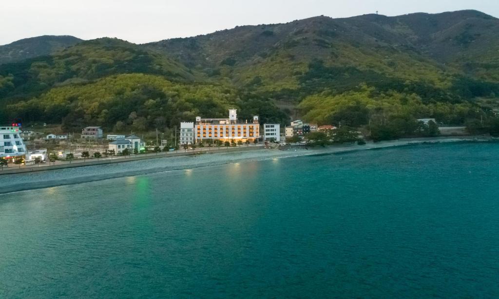 Stubborn Hotel photo 3
