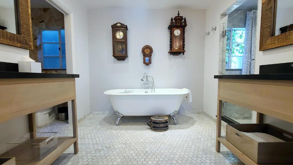 The Vagabond's House Boutique Inn & Spa Studio photo 2