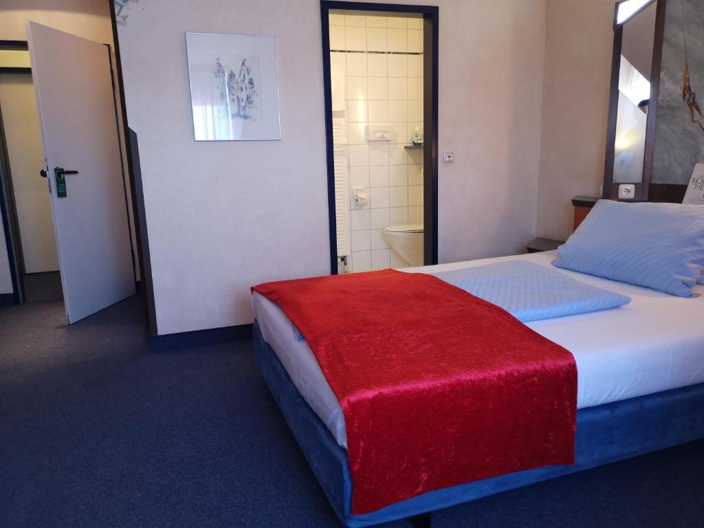 Main Hotel Eckert 3-Sterne Superior photo 3