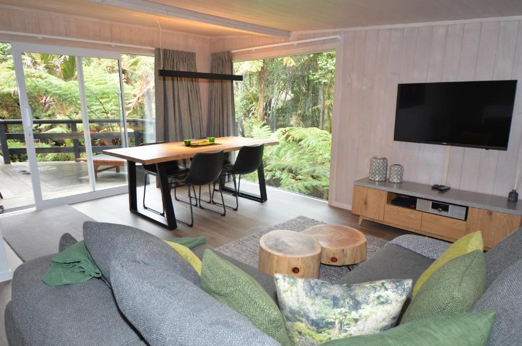 Wairua Lodge - Rainforest River Retreat photo 3
