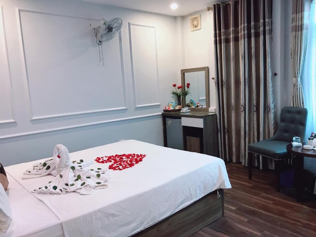 Двухместный (Улучшенный номер с кроватью размера «queen-size»), Hotel Việt Mỹ