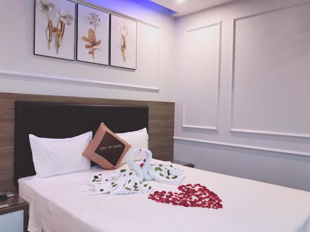 Двухместный (Улучшенный номер с кроватью размера «queen-size»), Hotel Việt Mỹ