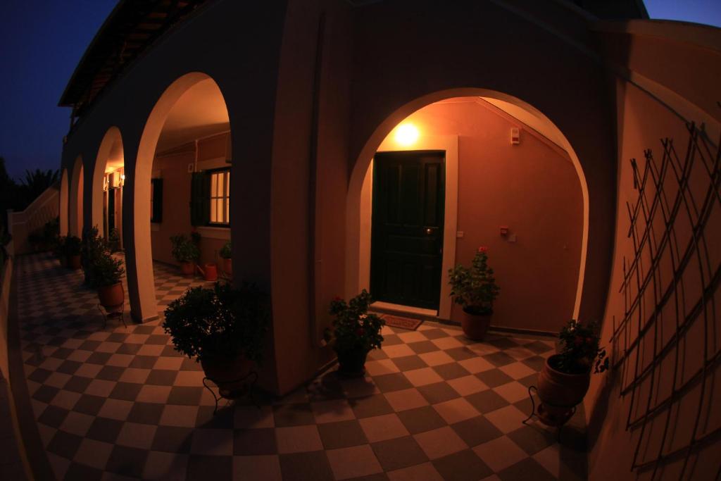 iliobasilema studios & apartments photo 4