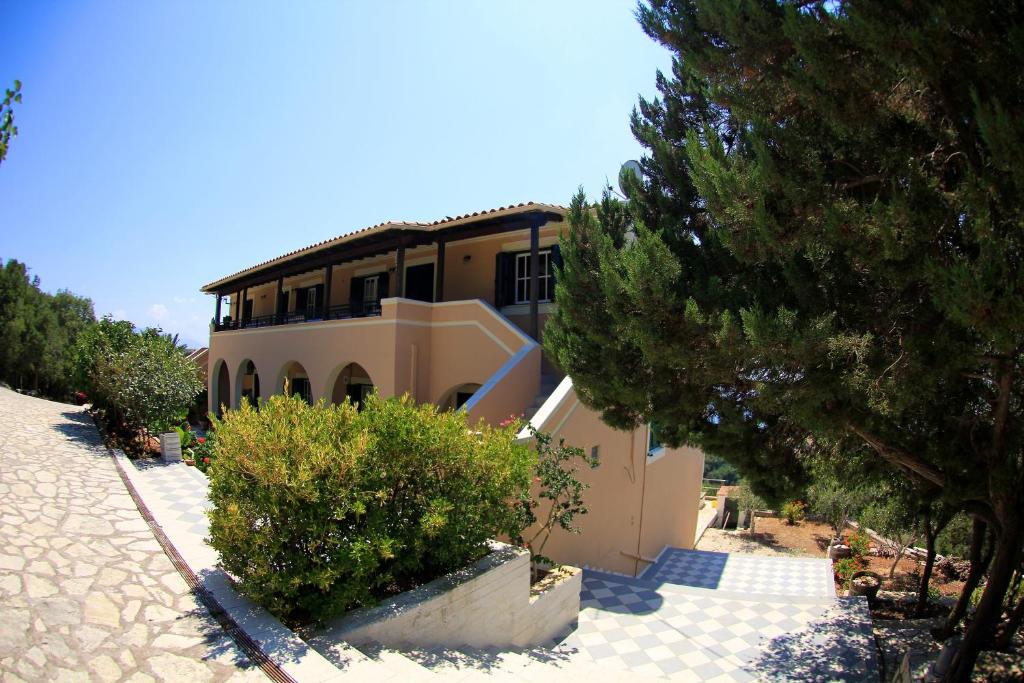 iliobasilema studios & apartments photo 2