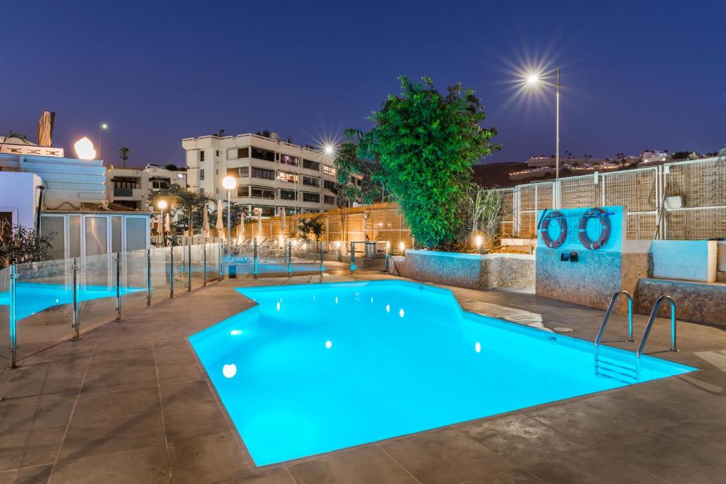 Calypso Oasis Apartments photo 3