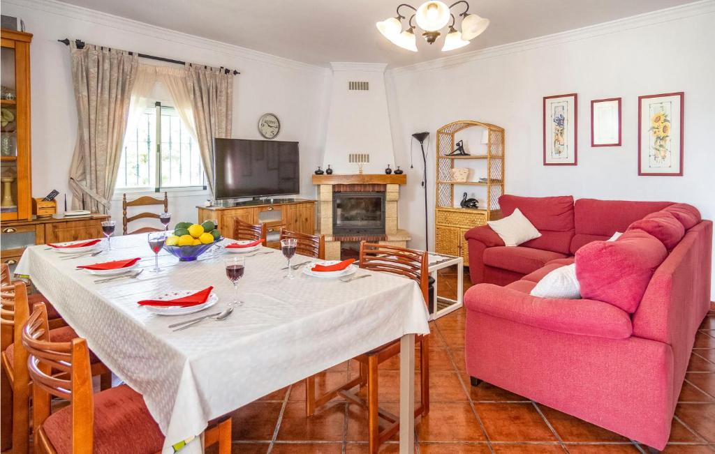 Nice Home In Vlez Mlaga With Wifi, Private Swimming Pool And Outdoor Swimming Pool photo 1