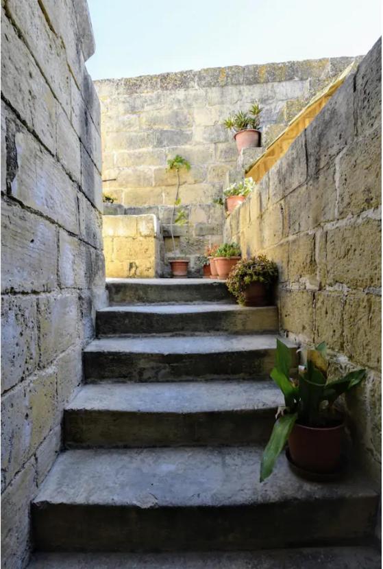400YR Farmhouse in Xaghra Gozo - Separate Rooms photo 4
