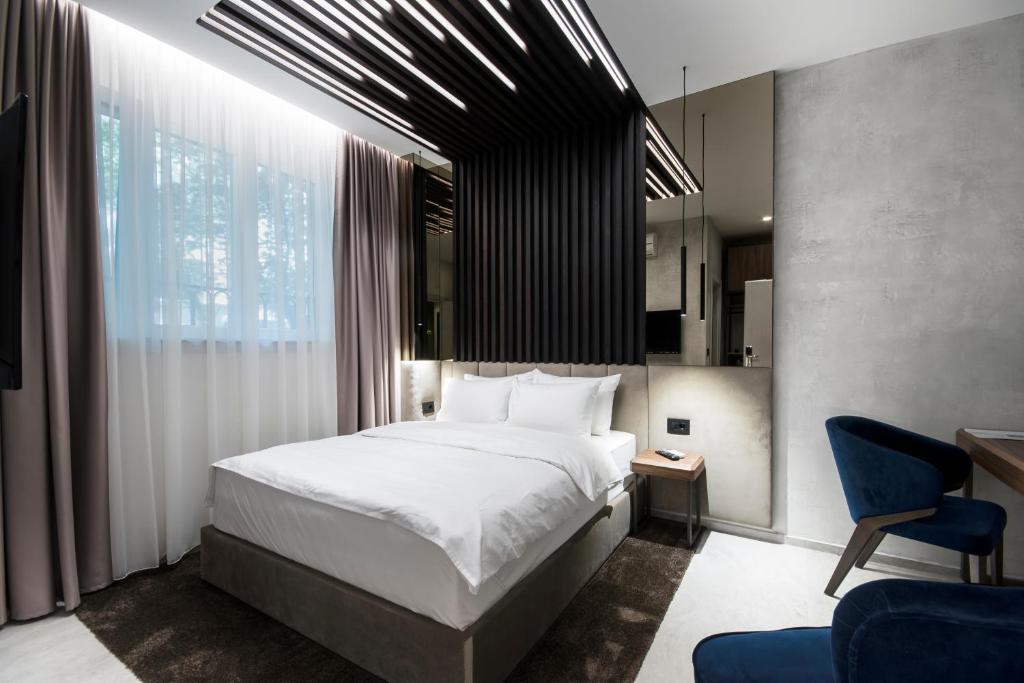 The Location Hotel photo 3
