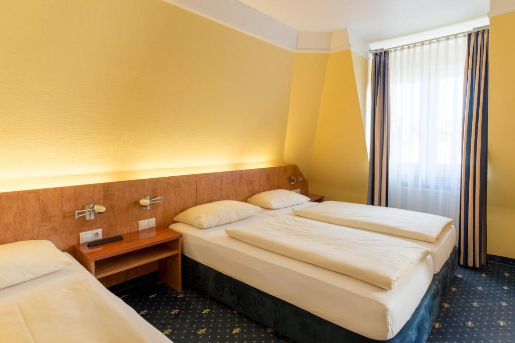 Трехместный (Трехместный номер), Aparthotel Astro - Nichtraucherhotel