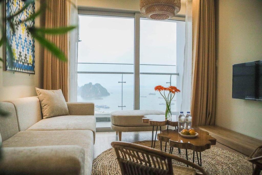 *BOM HOMESTAY* THE SAPPHIRE HA LONG RESIDENCE APARTMENT