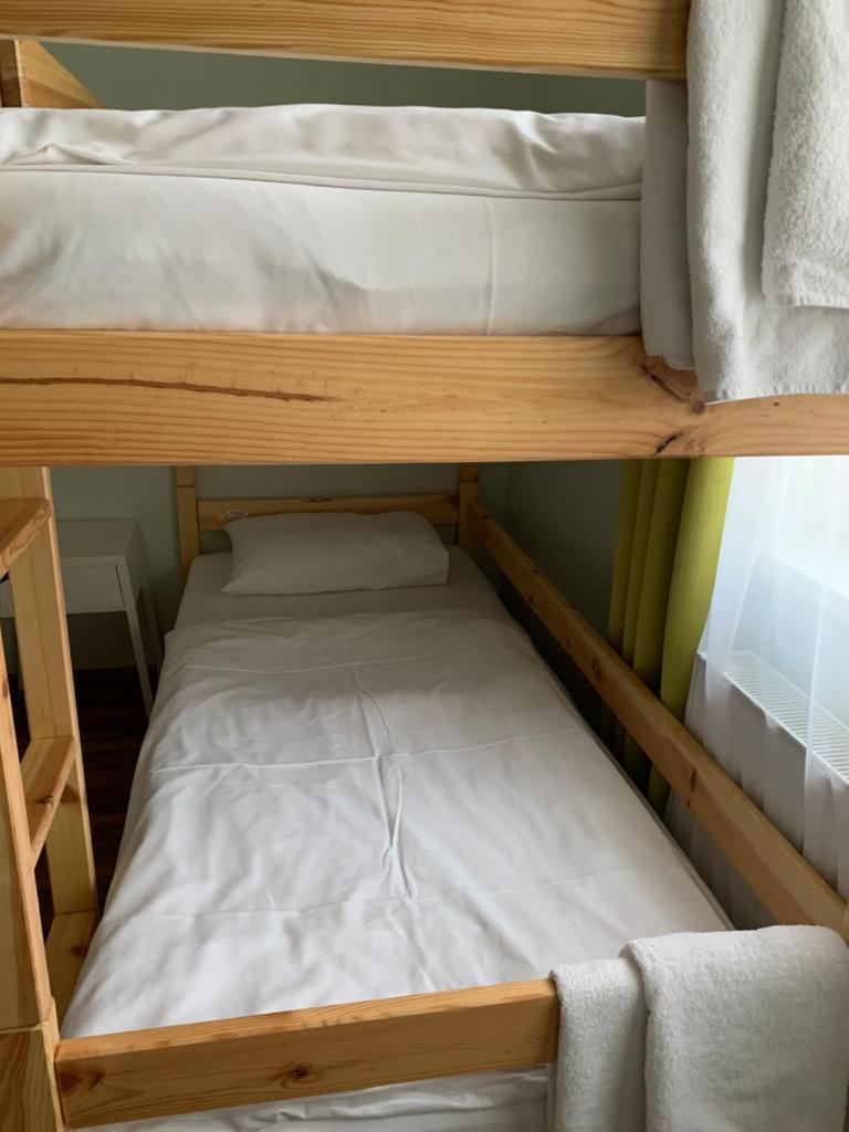 Номер (Кровать в общем 4-местном номере для мужчин и женщин), Abri Hotel