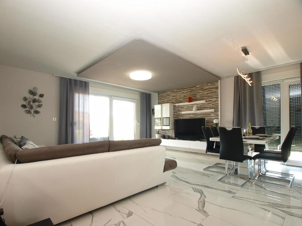 Villa Monteci 2052 photo 3