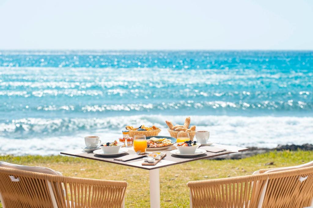 Melbeach Hotel & Spa - Adults Only photo 4