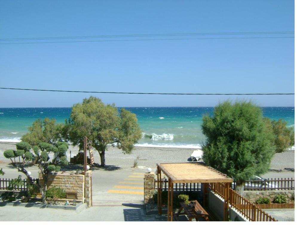 Almirikia Apartments photo 1