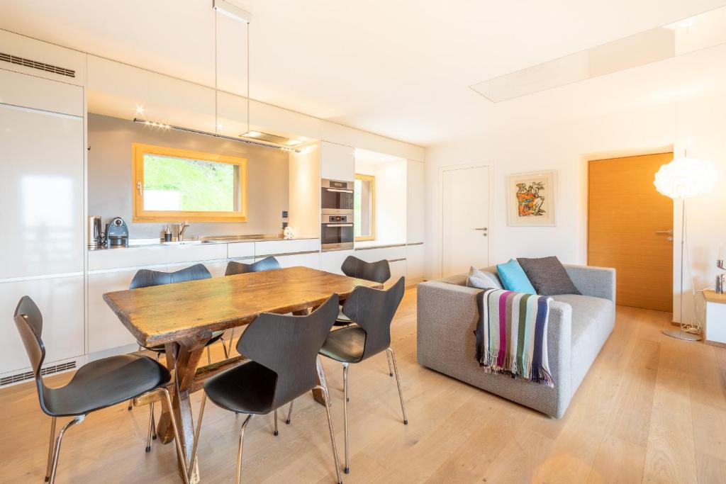 LAAX Homes - Casa Fau photo 3