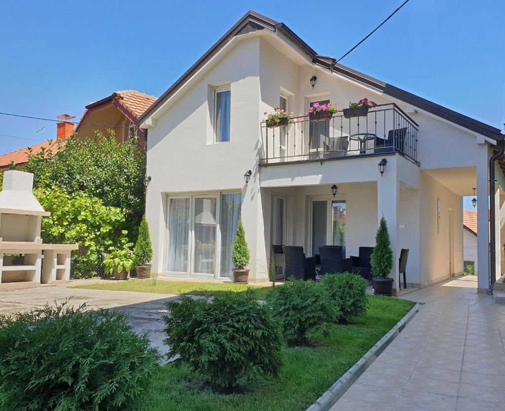 Kuća Ema