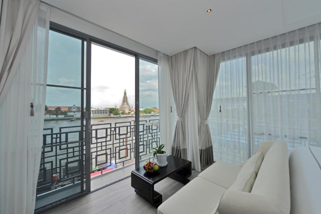 Сьюит (Номер «Гранд» Делюкс Riva Arun), Riva Arun Bangkok