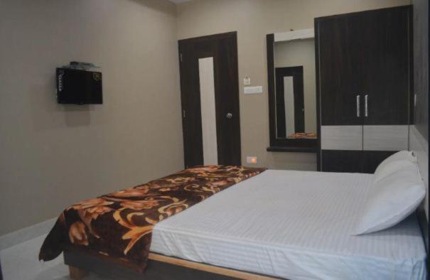 Premium hotel near Nagoa Beach photo 3