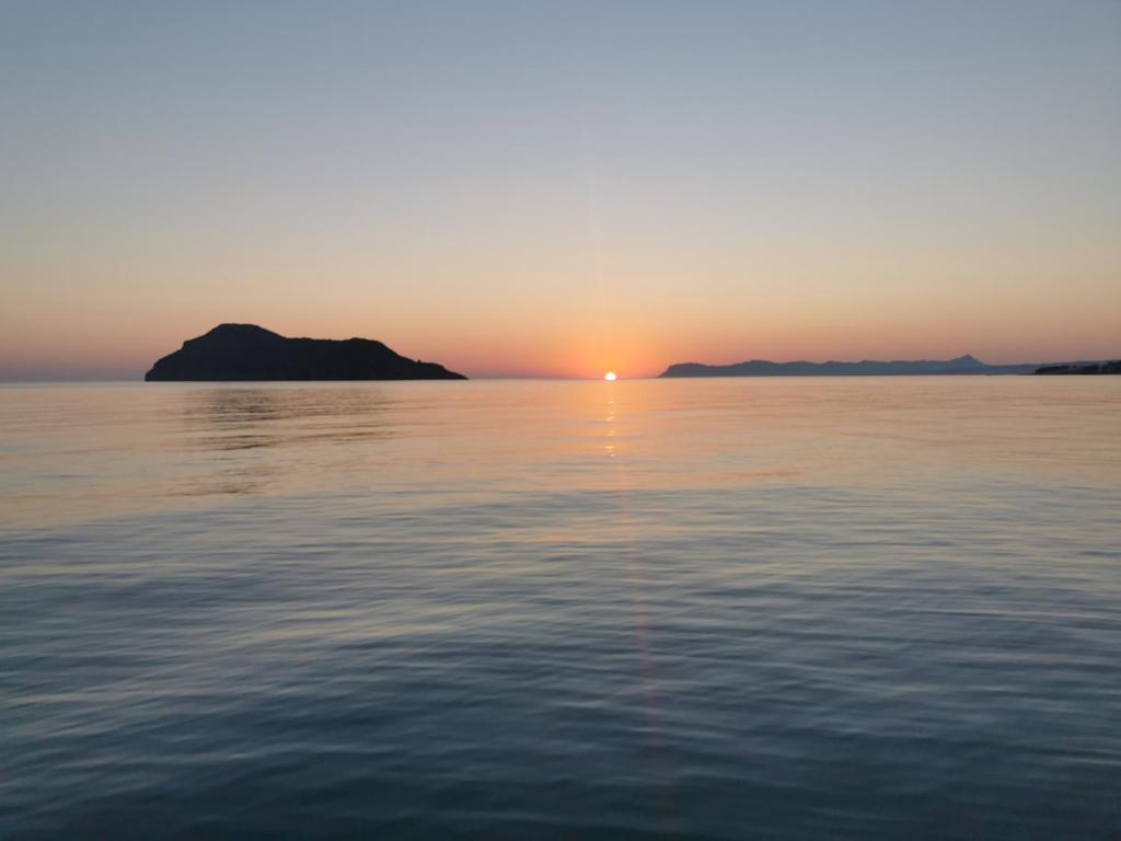 Kato Stalos Mare photo 1