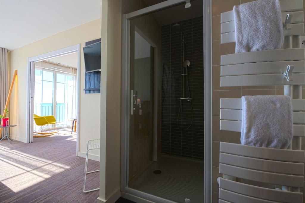 Les Flots - Hôtel et Restaurant face à l'océan - Châtelaillon-Plage photo 4