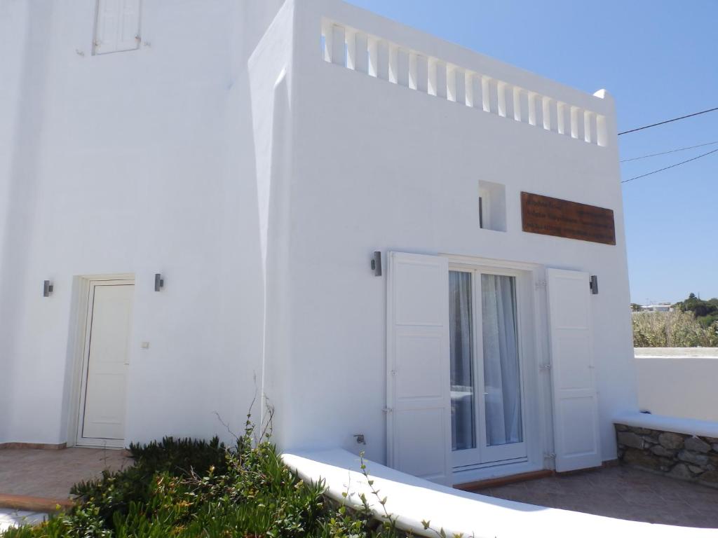 Mykonos Ornos RedOcher Home photo 3