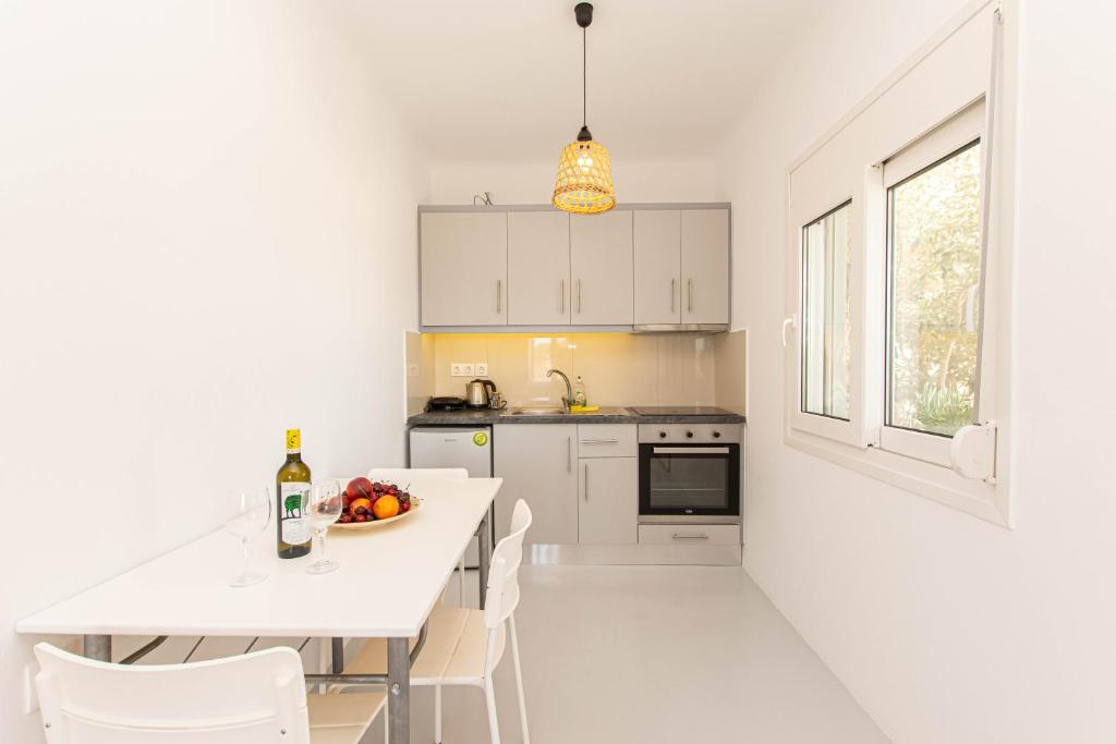 Overview Mykonos Apartments - Tap to explore photos