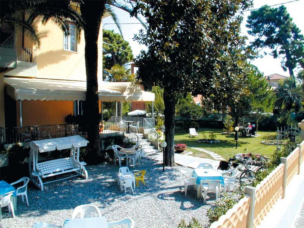 Hotel Parma Mare photo 2
