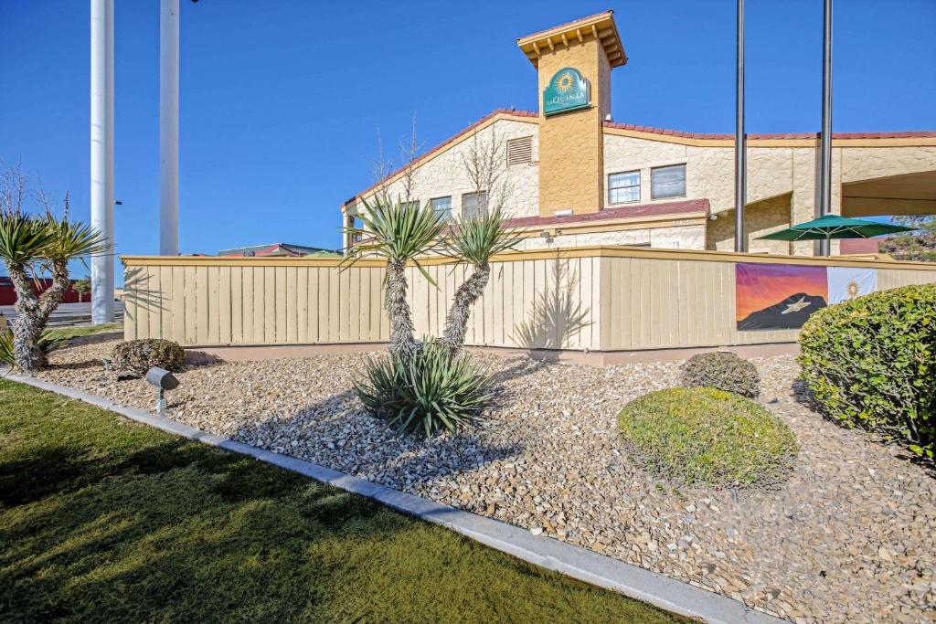 La Quinta Inn by Wyndham El Paso Cielo Vista image