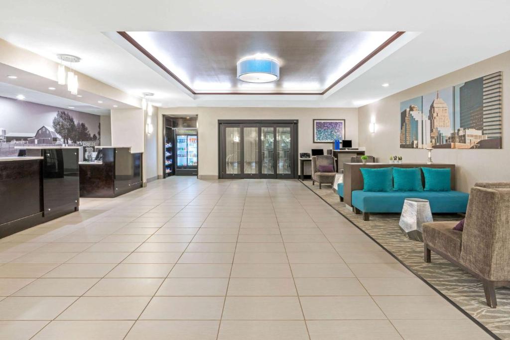 La Quinta by Wyndham Oklahoma City -Yukon photo 3