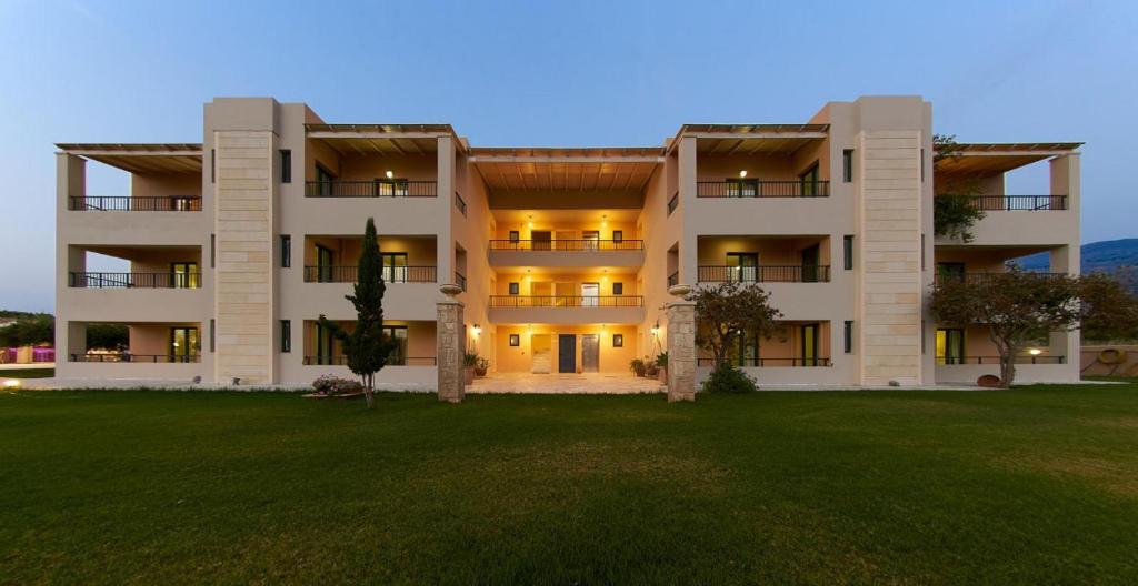 Golden Bay Hotel Apartments photo 3