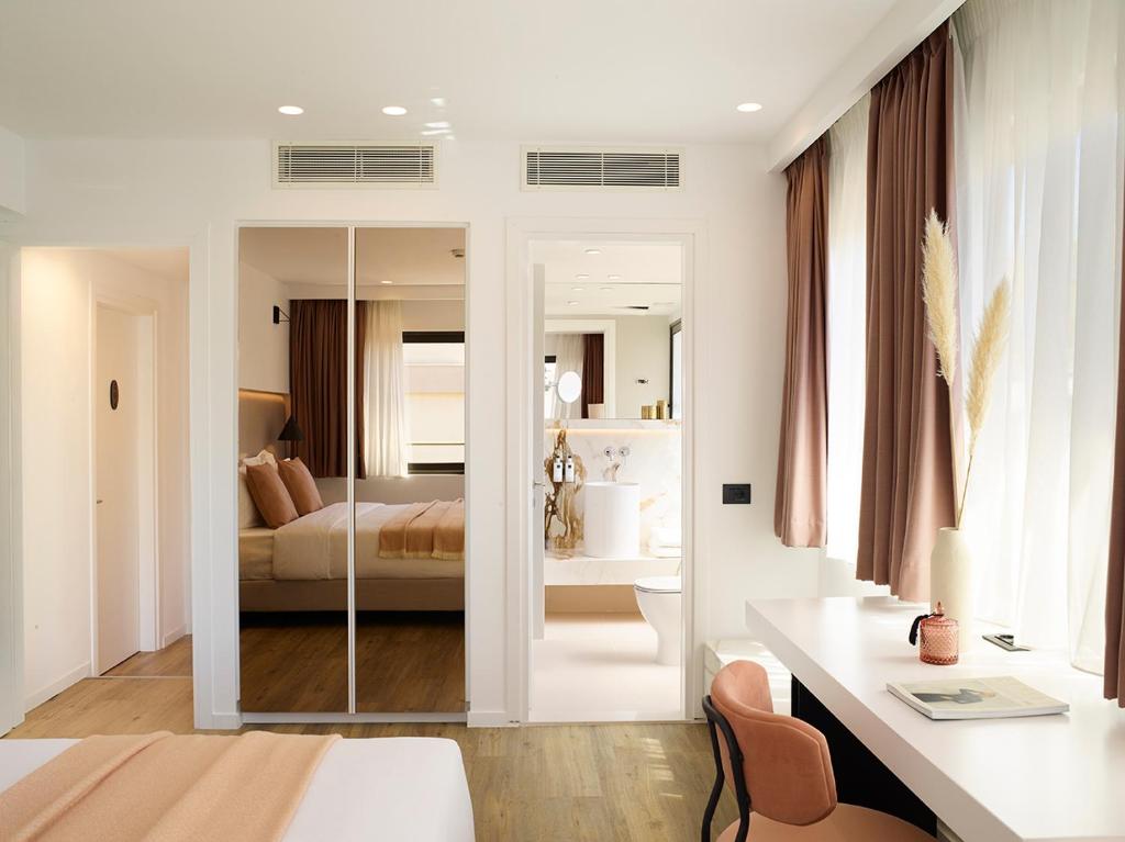 Двухместный (Двухместный номер Rooftop с 1 кроватью), The Marblous Athens