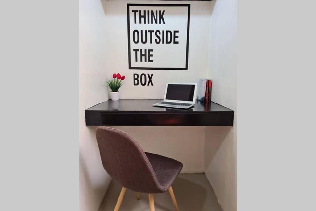 Cozy Space Near SM with Netflix and Fiber WiFi photo 3