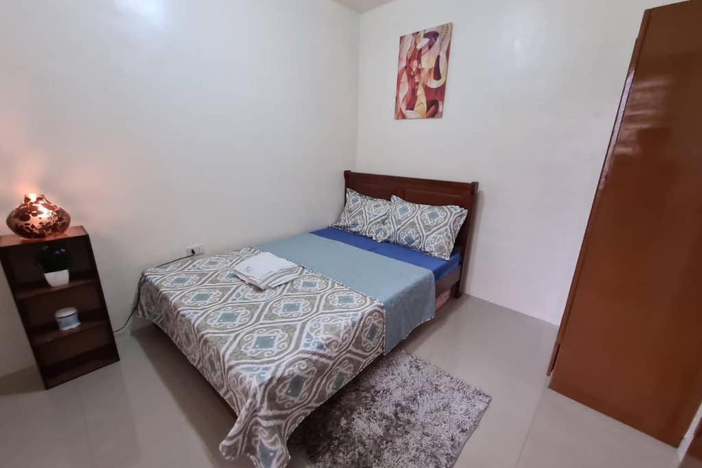 Cozy Space Near SM with Netflix and Fiber WiFi photo 4
